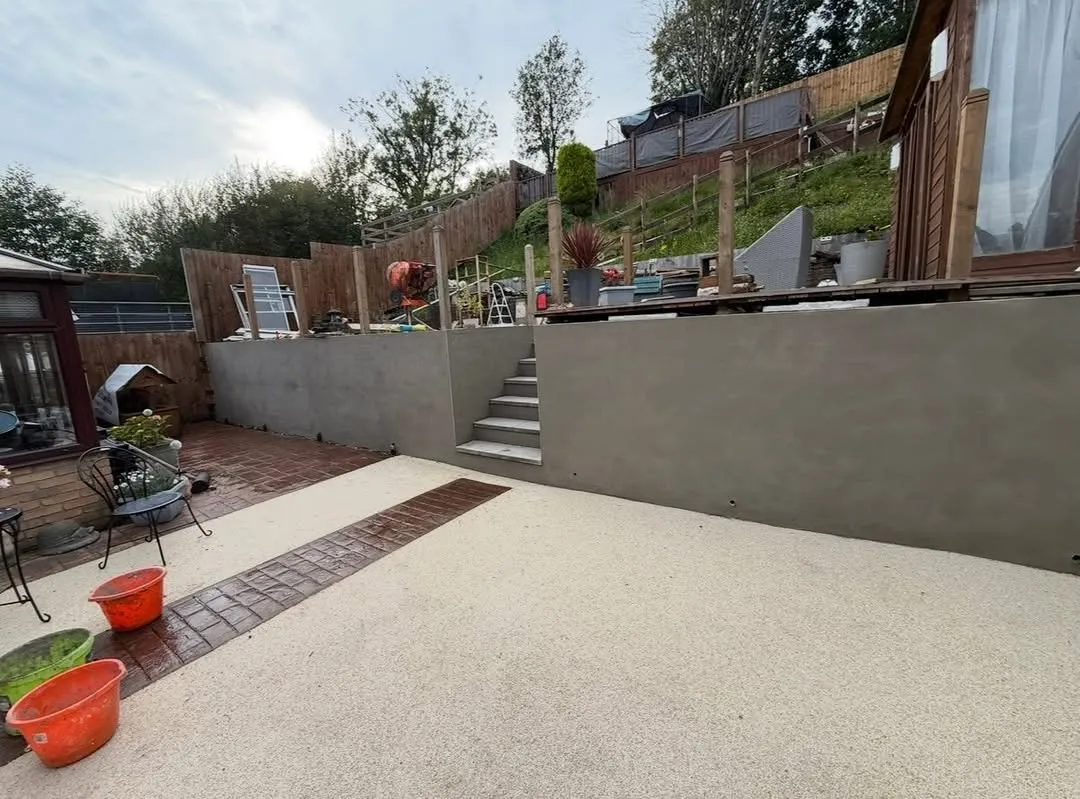 Silicone render to a garden wall in Porth (1 of 4)